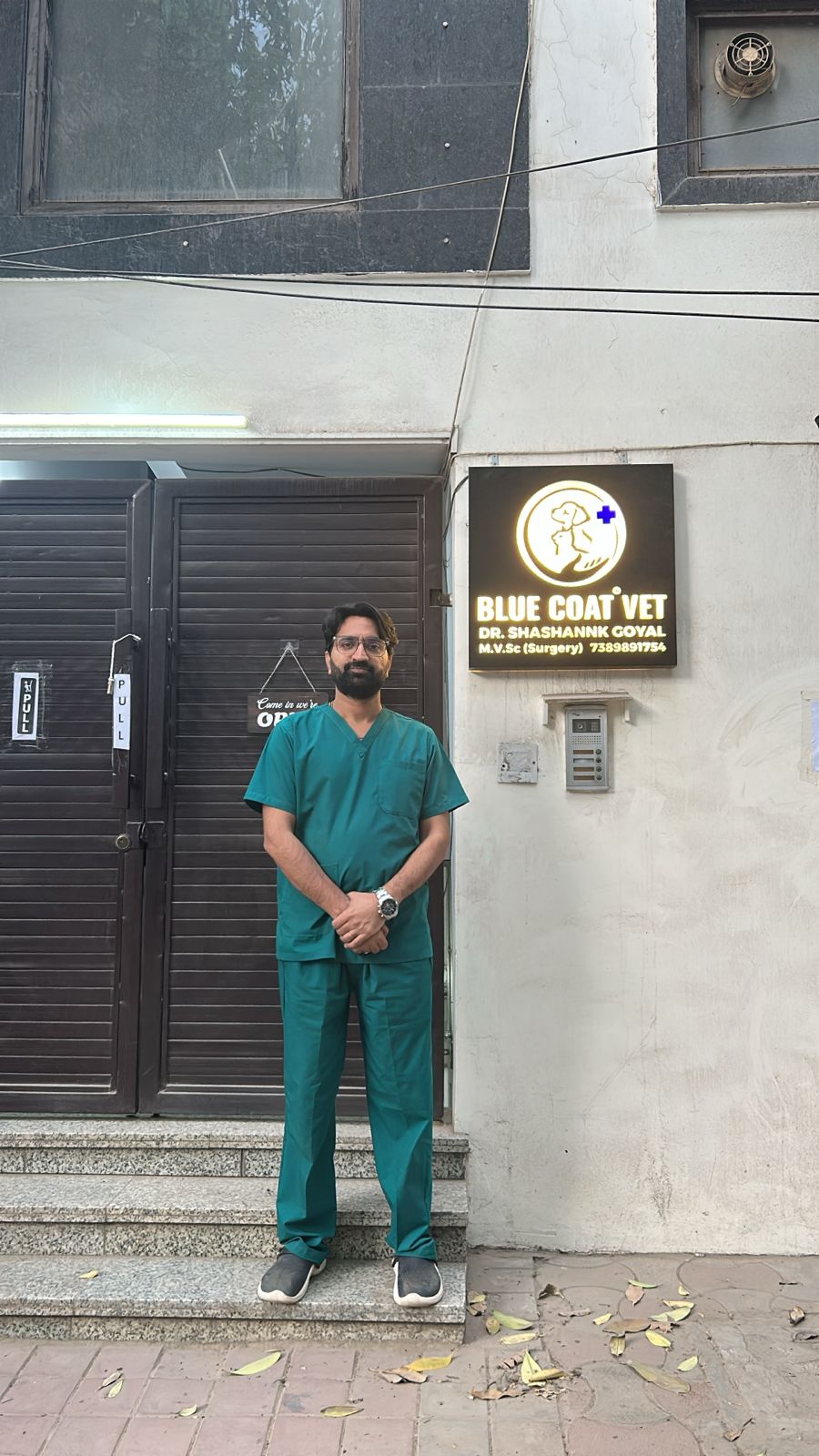 Exterior & Signage at Blue Coat Vet Sushant Lok